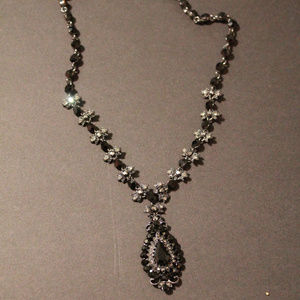 Elegant Beautiful Necklace Brand New